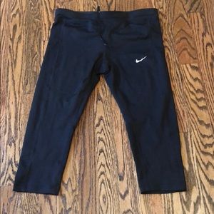Nike crop sz M